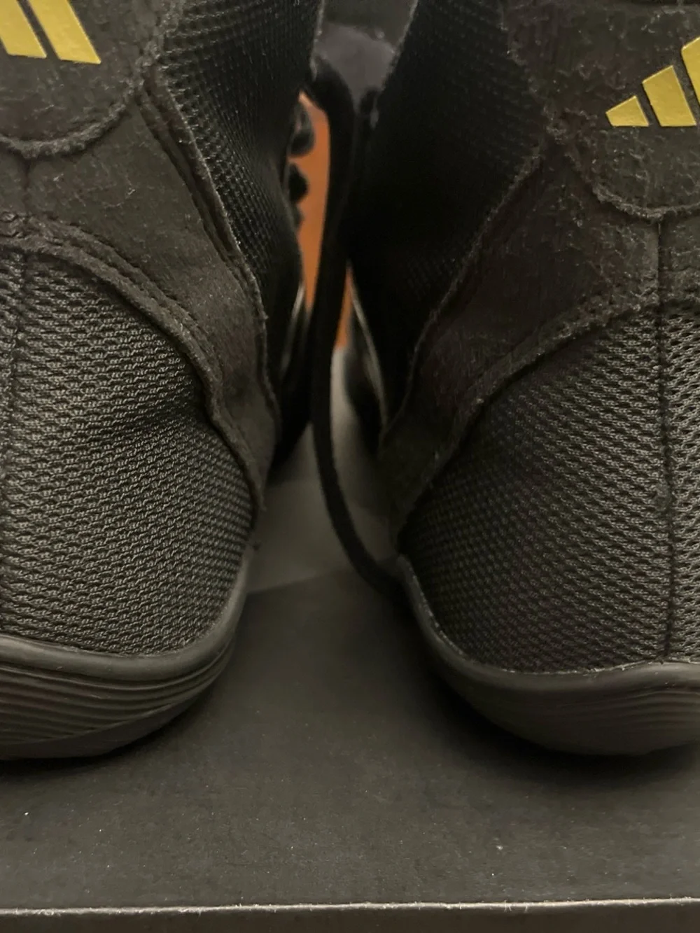 Like new Adidas Men’s Black and Yellow Athletic wrestling shoes